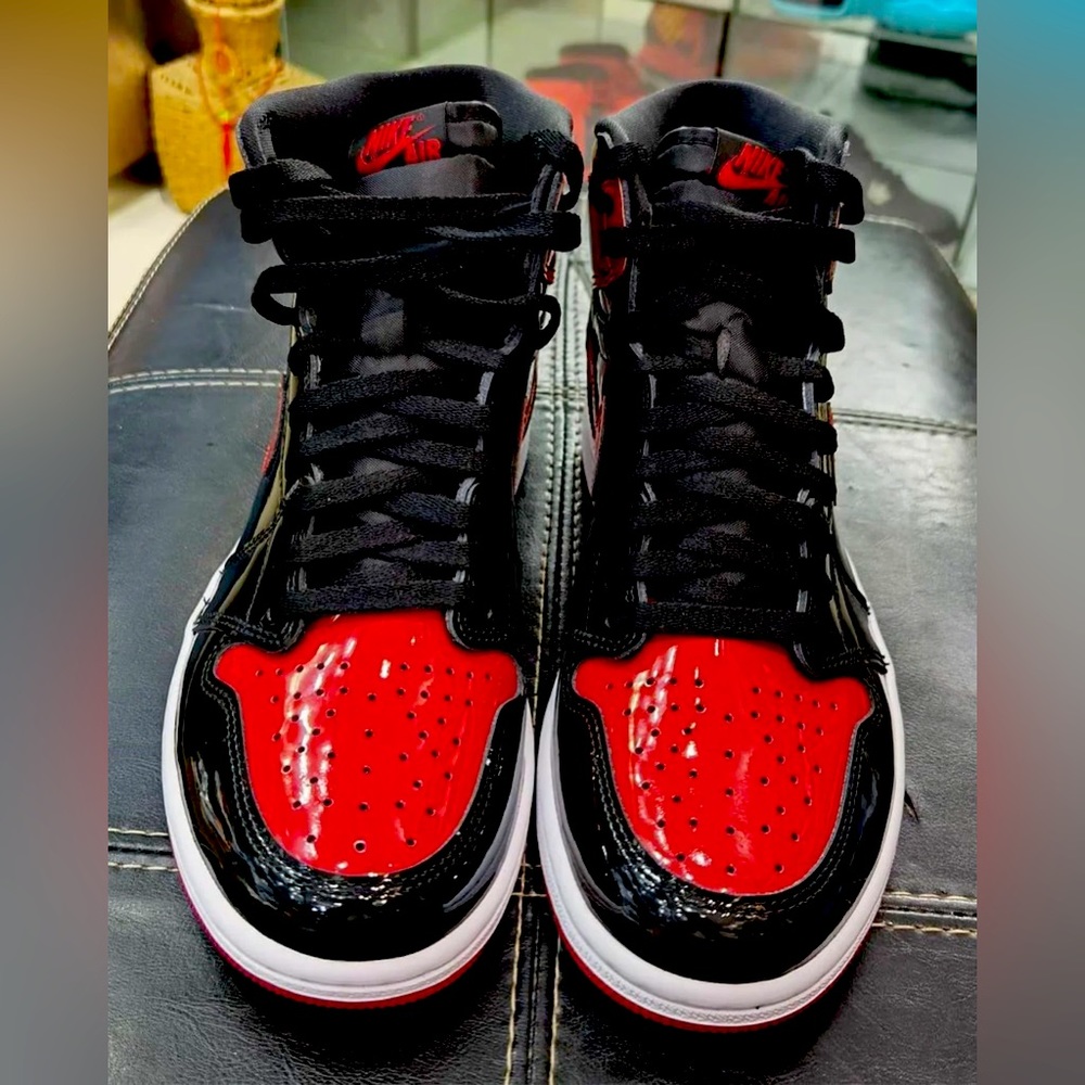 Air Jordan 1 (bred edition/patent leather) Men’s size 11